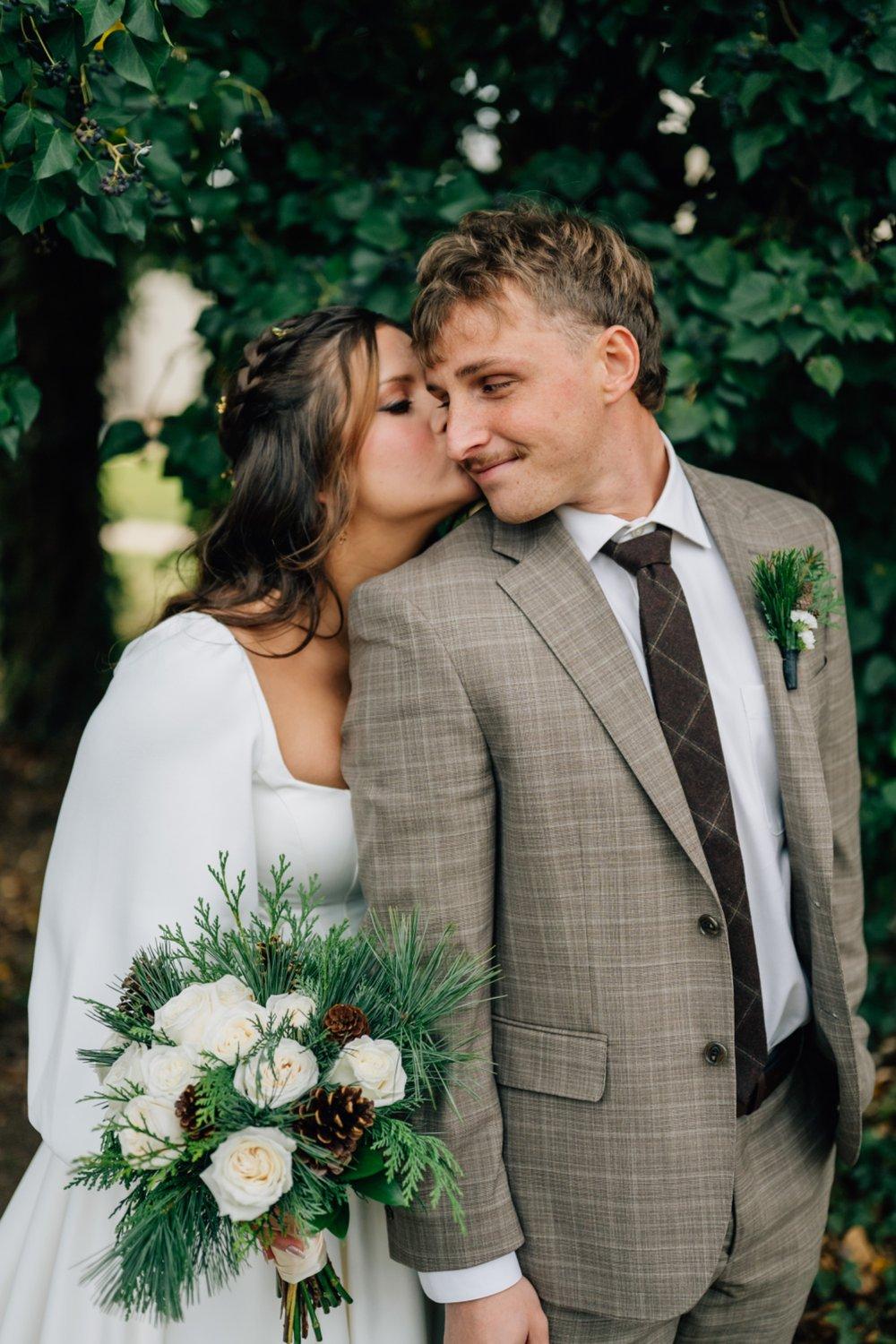 carousel-hero-element image-4